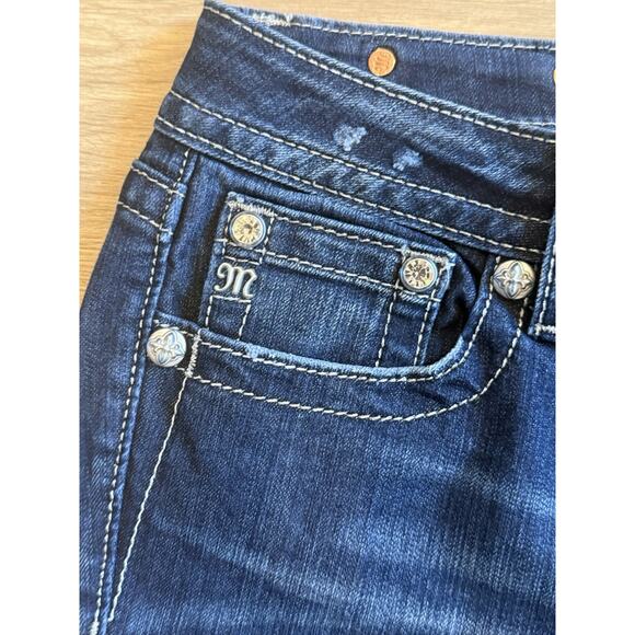 Miss Me Signature Boot Flour De Lis Embroidered Pockets Jeans Women’s 32x30 Blue - Picture 3 of 11